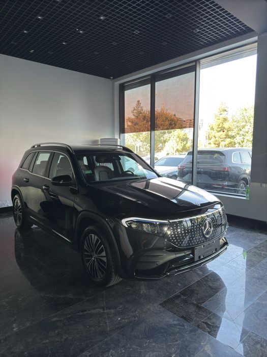 Mercedes-Benz  Eqb  260