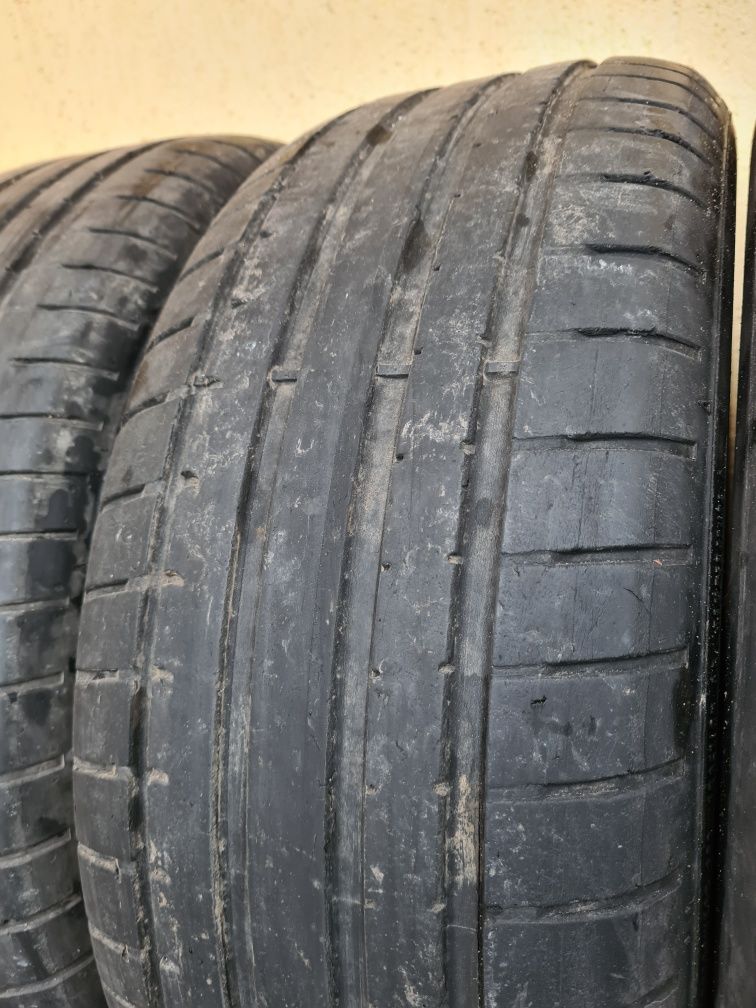 4 бр. летни гуми 225/55/17 Dunlop MO DOT 2616/4316 4,2 mm