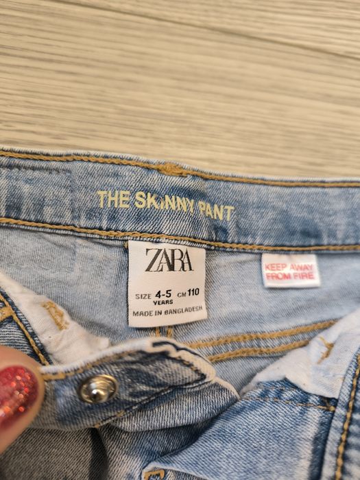 Дънки на Zara 110см
