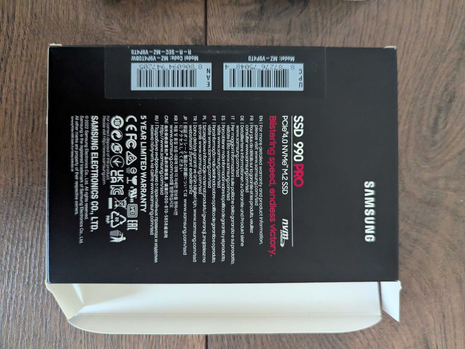 Samsung 990 Pro 4TB NVMe SSD (PCIe Gen 4.0)