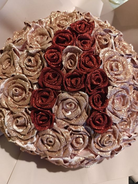 Букет роз из атласных лент готовый