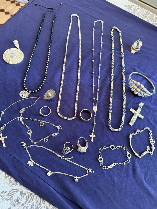 Vand aur diferite modele pret negociabil..