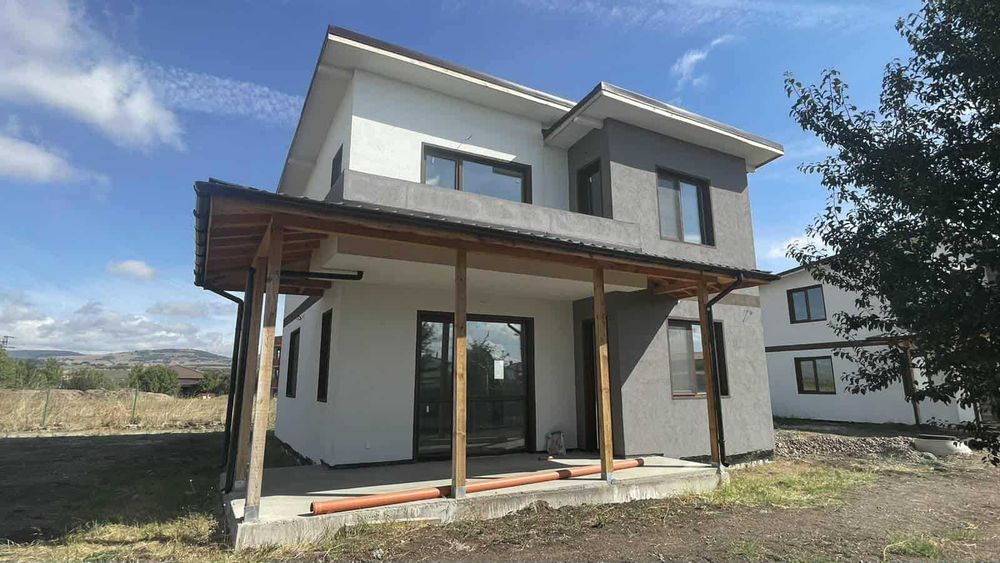 Къща за продажба в гр.Костинброд