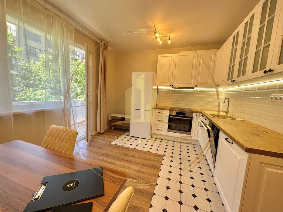 Топ Локация 2 стаен Левски