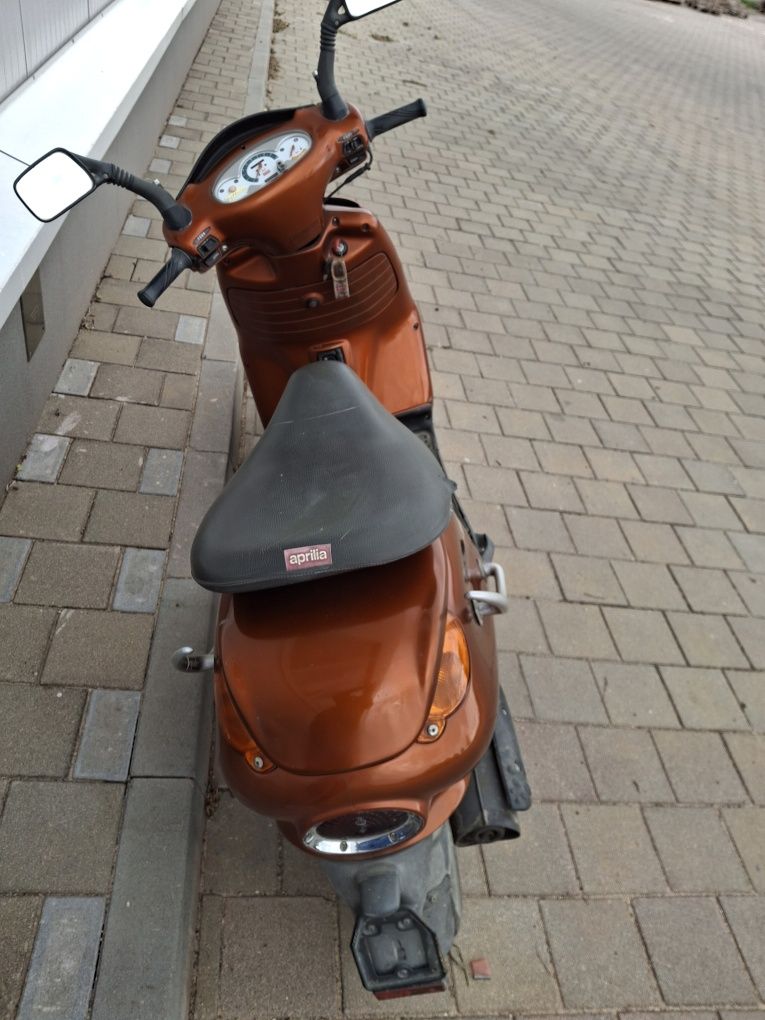 АПРИЛИЯ ГЪЛИВЕР 50cc двутоктова