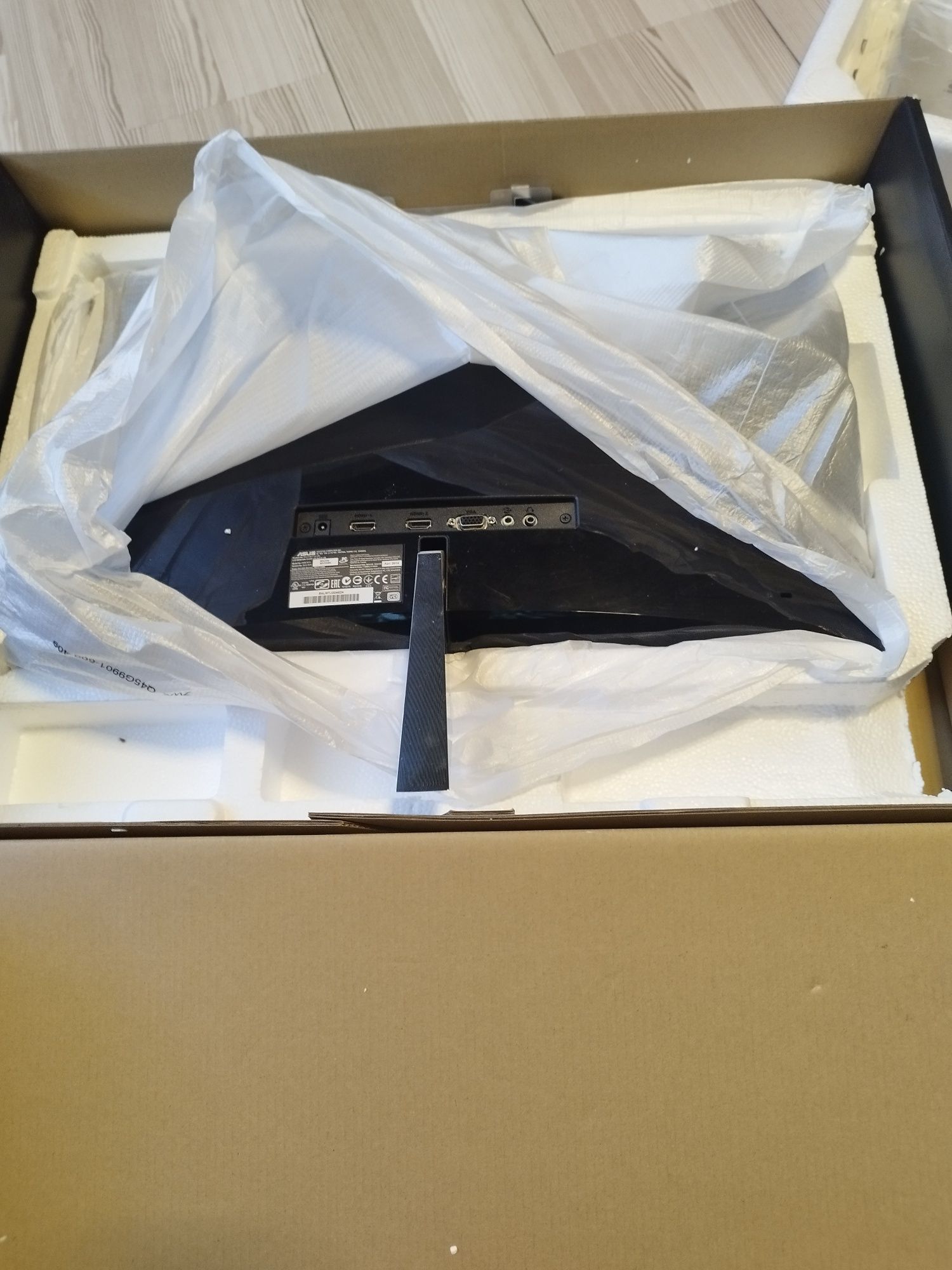 Монитор ASUS 23"full HD IPS