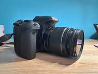 Aparat foto Canon EOS 800D cu geanta si filtru
