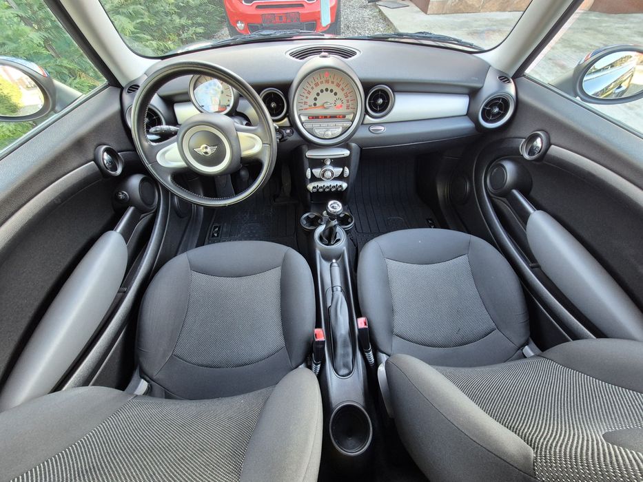 Mini Cooper  2010 1,4 benzina 127000km