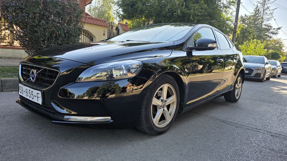 Volvo V40 1.6 D2 * An 2015 * Euro 6 * Cutie Manuala