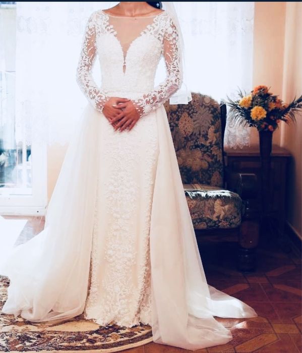 Rochie de mireasa cu trena detasabila