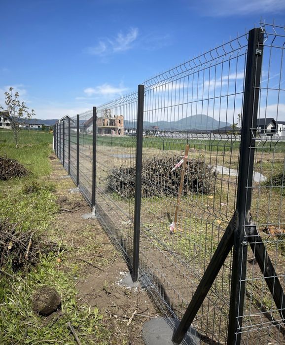 Executam garduri și porți la comanda clientului