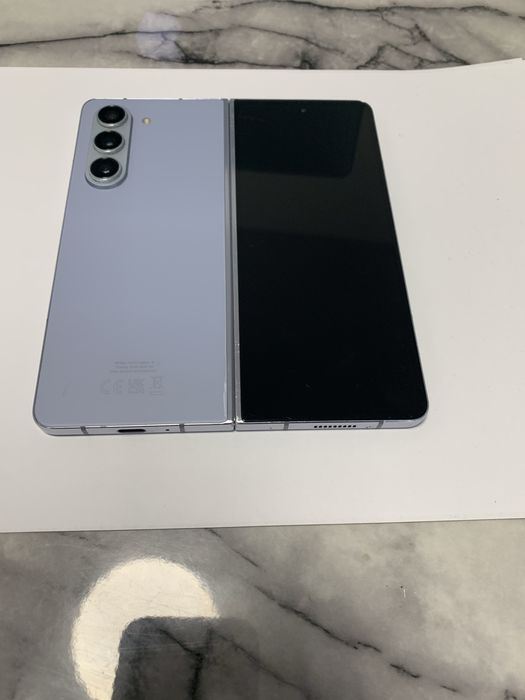 Samsung Z Fold 5