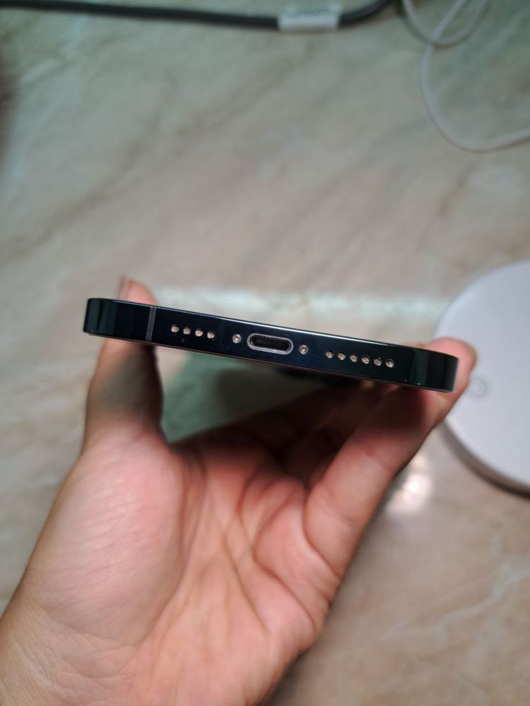 Продам свой iphone 12 pro max 128 гб