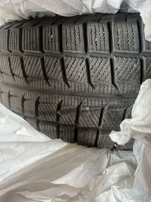 Продам шины 225/65/17 почти новые