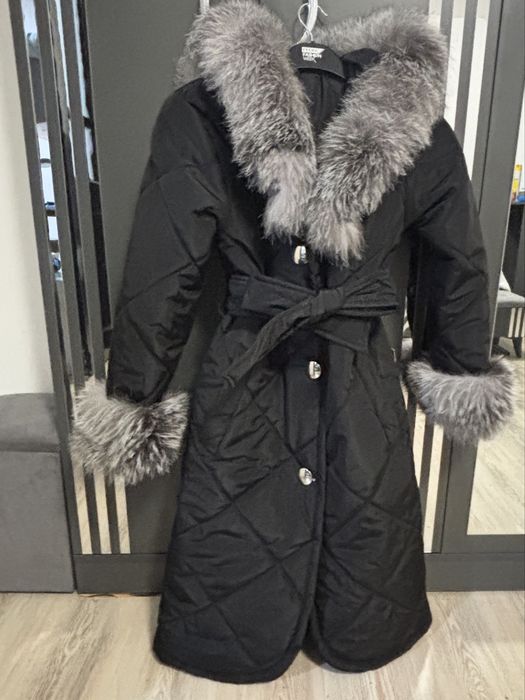 Geaca lunga cu blana