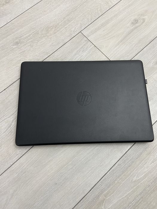 Ноутбук HP i3 / 4 ГБ / Windows 10 Pro