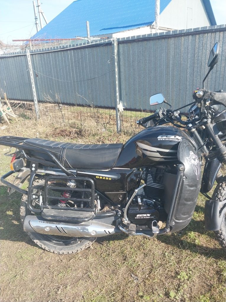 GSX Suzuki 250 кубов