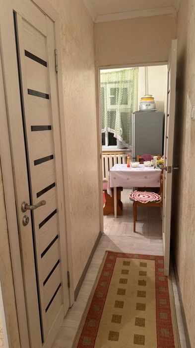 2-комн., 1 мкр., 4 этаж (не угол)