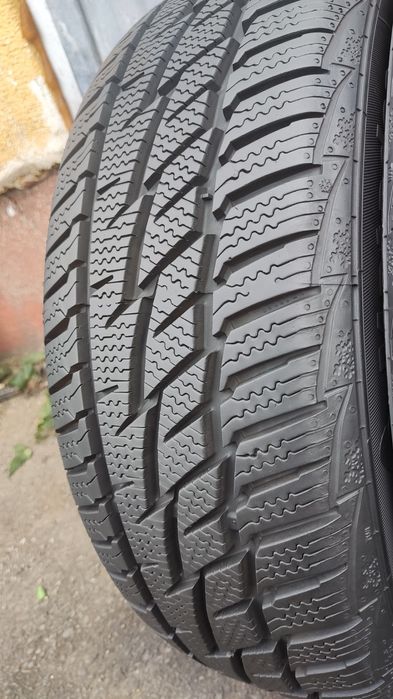 2бр. зимни гуми 195/60/15 Matador  
dot22
8.4mm
Много добро състояние,