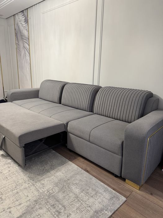 Продам почти новый диван расдвижной