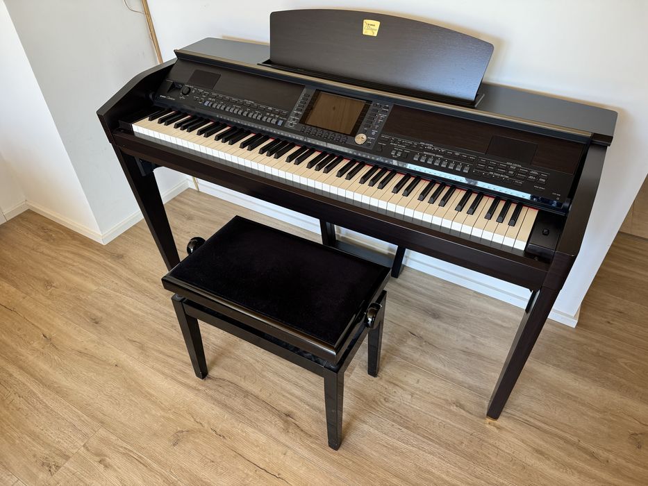 Yamaha Clavinova CVP 505 Pian Electronic