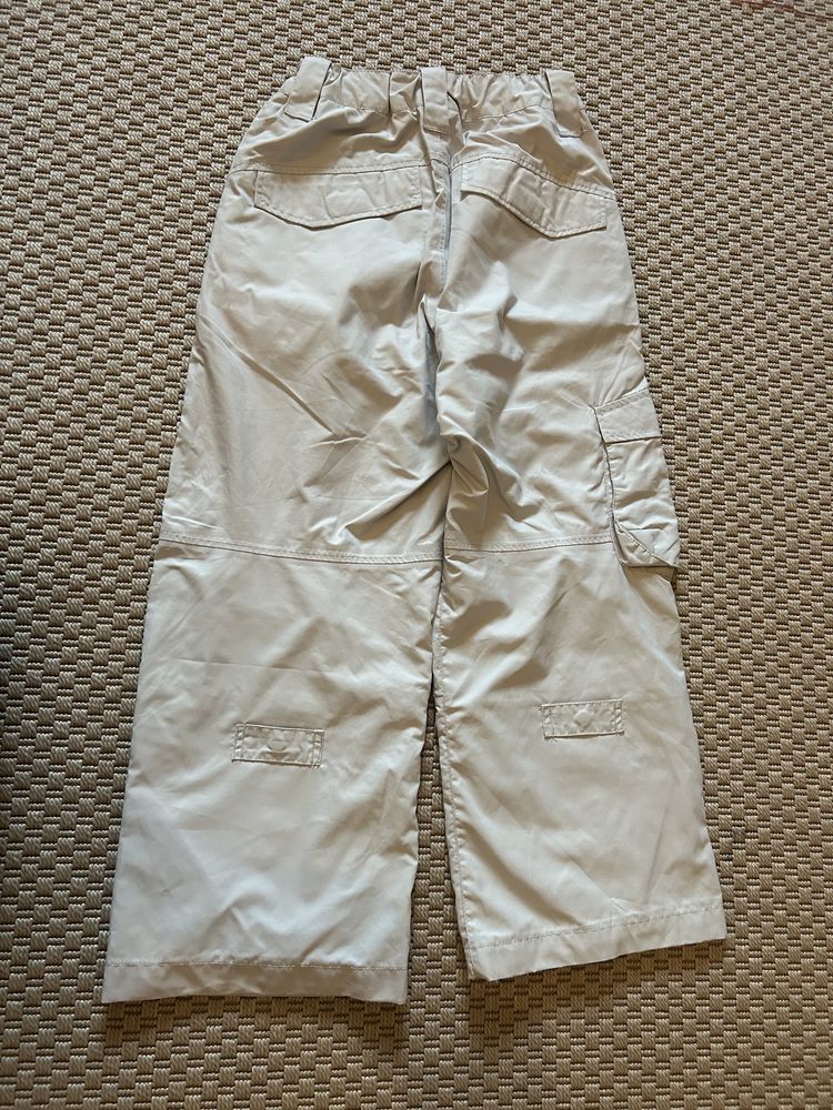 Pantaloni H&M impermeabili / ski / marimea 140