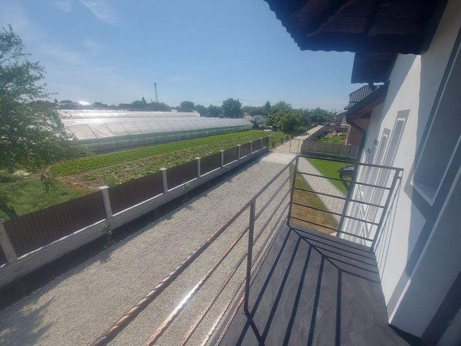 Casă de vânzare la cheie direct de la proprietar