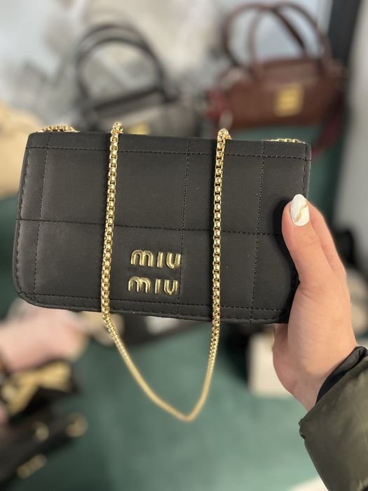 Дамски чанти mui mui, guess