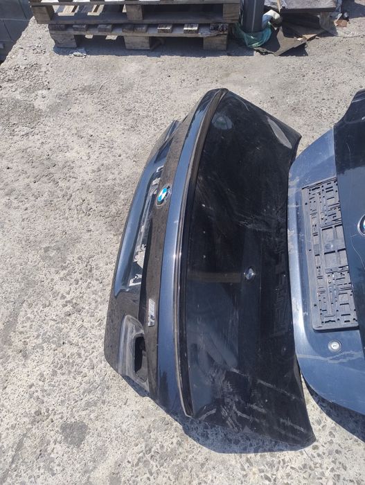 Задни капаци за БМВ Е60 Е92 имаме налични и други цветове