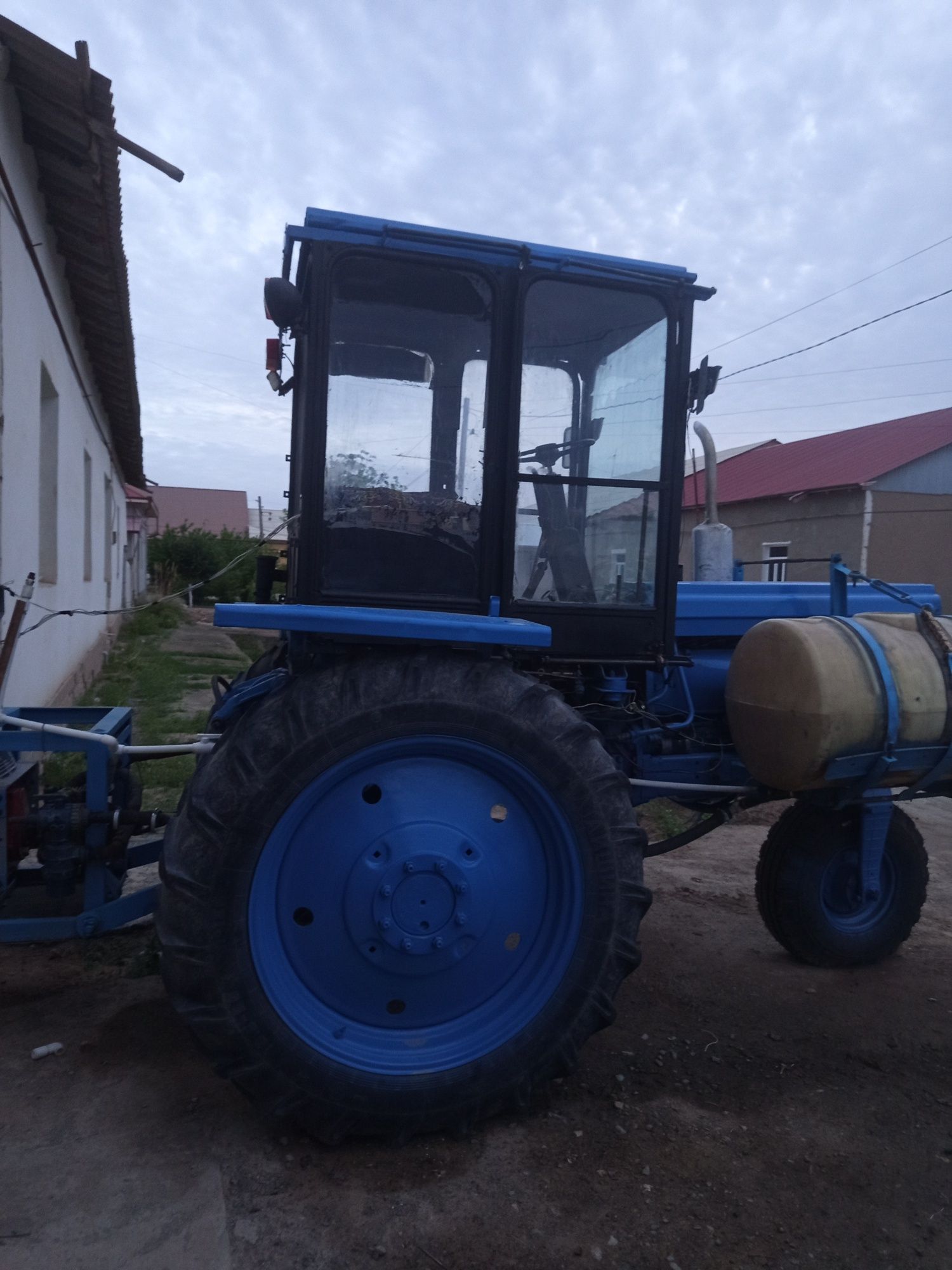 T28traktor va vp1 purkagick sotiladi