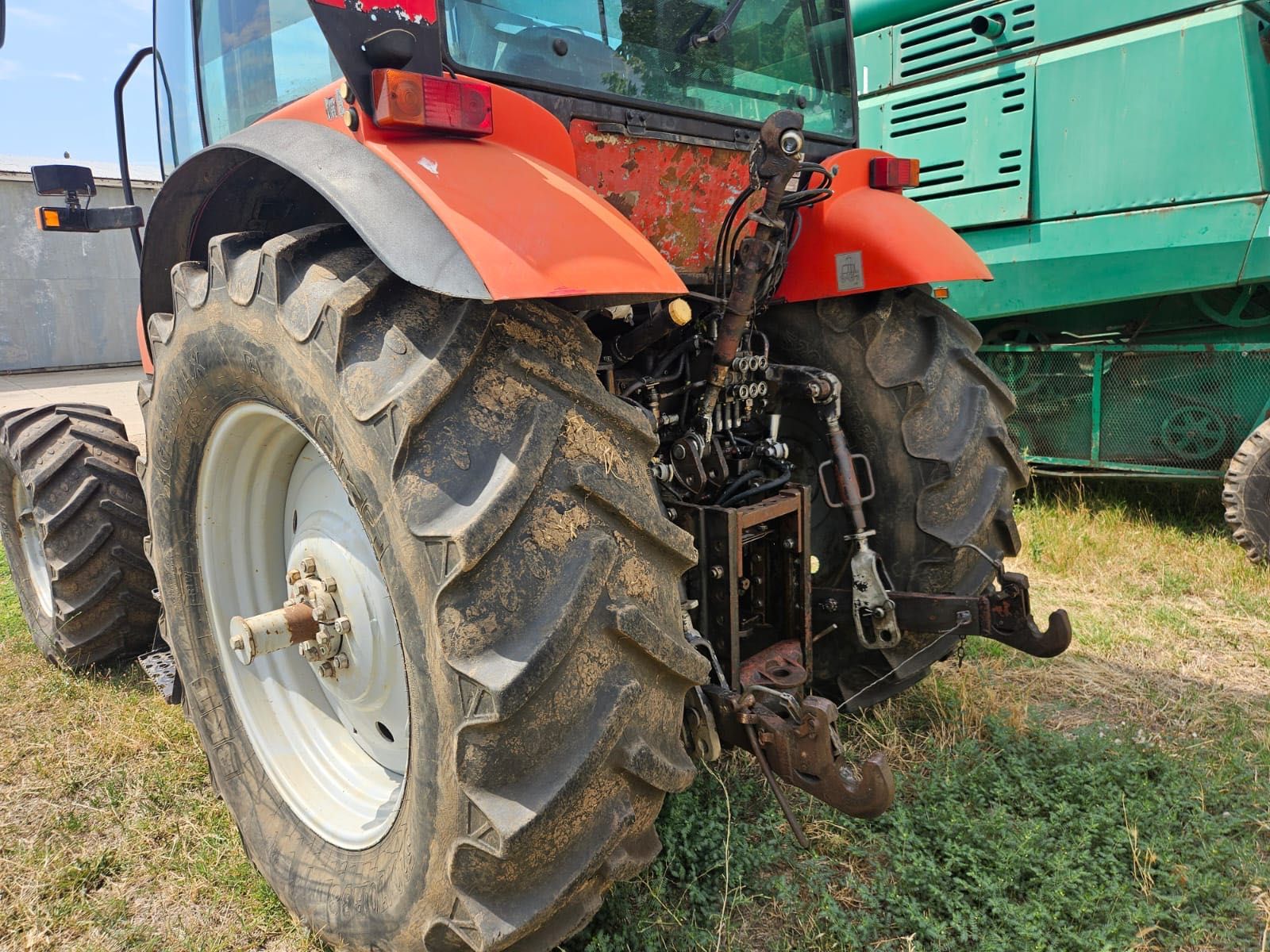 Tractor Belarus 1523