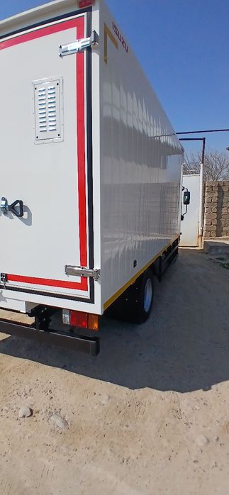 ISUZU. SNG avarenniy holatda sotiladi
