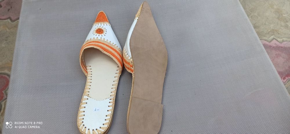 Vând papuci piele măsura 40