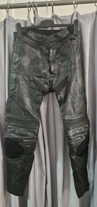 Pantaloni moto piele talie 41 cm