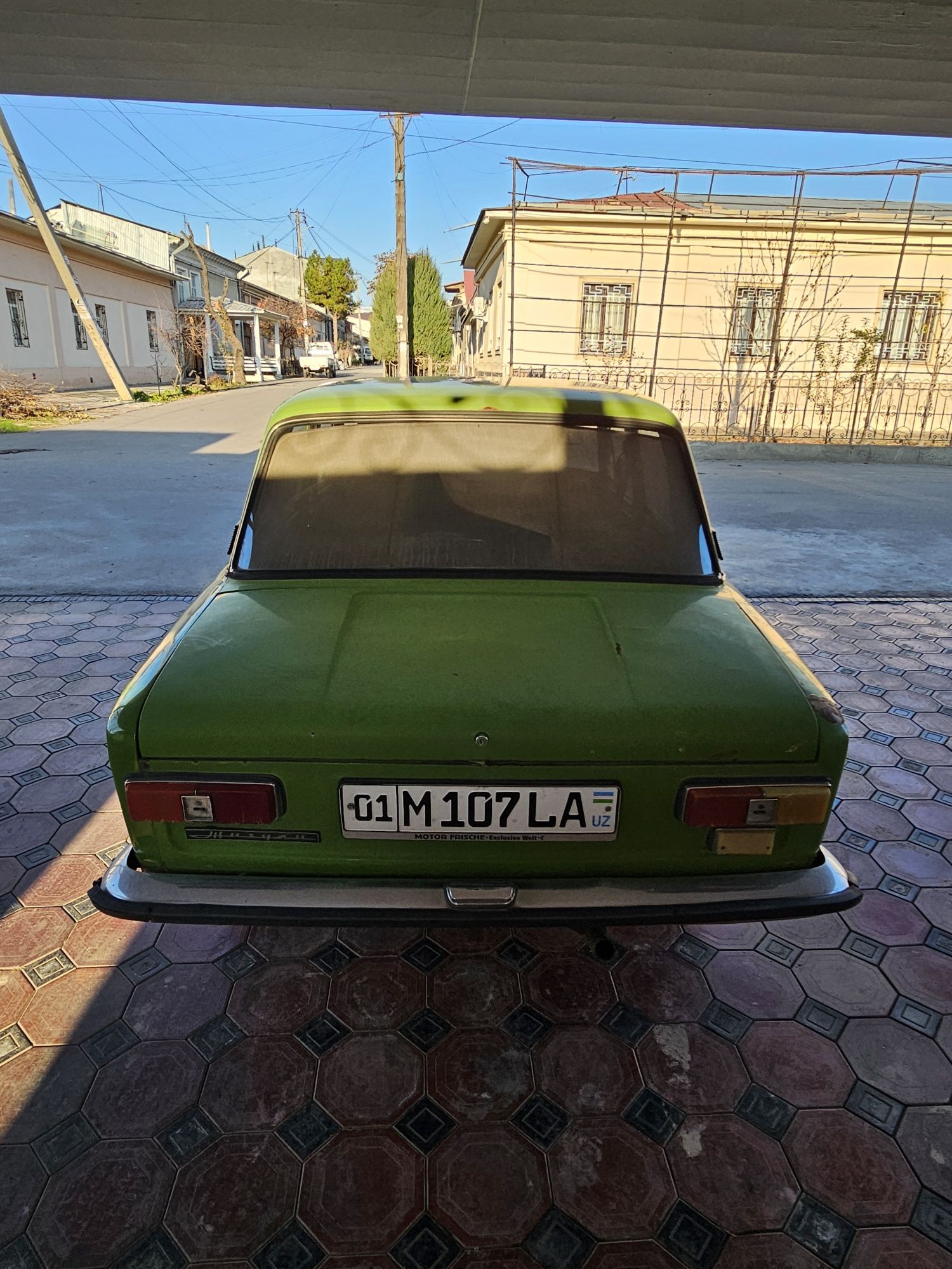Жигули ваз 21011