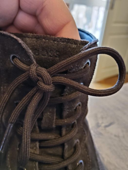 Зимни боти BOSS естествен велур