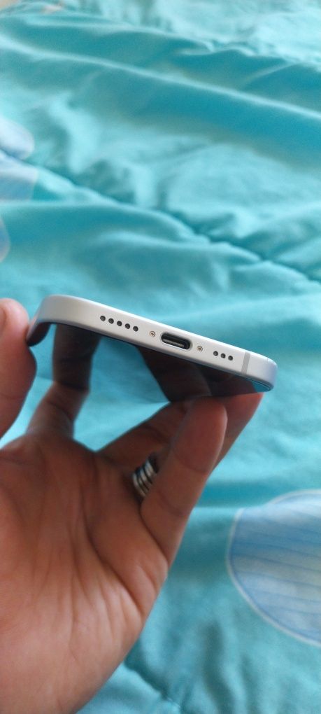 IPhone 15 128gb гаранционен