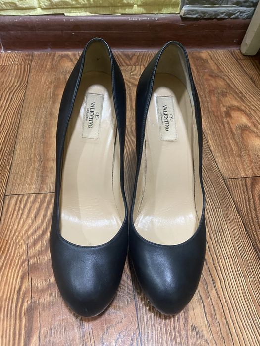 Продается туфли valentino