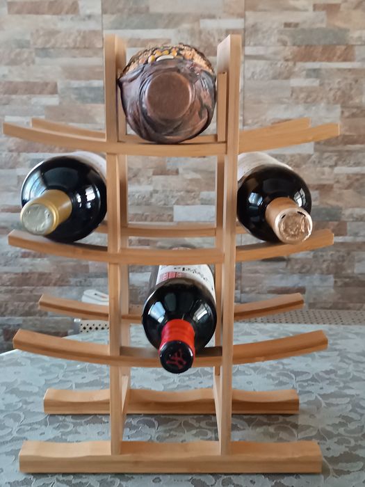 Поставка за бутилки