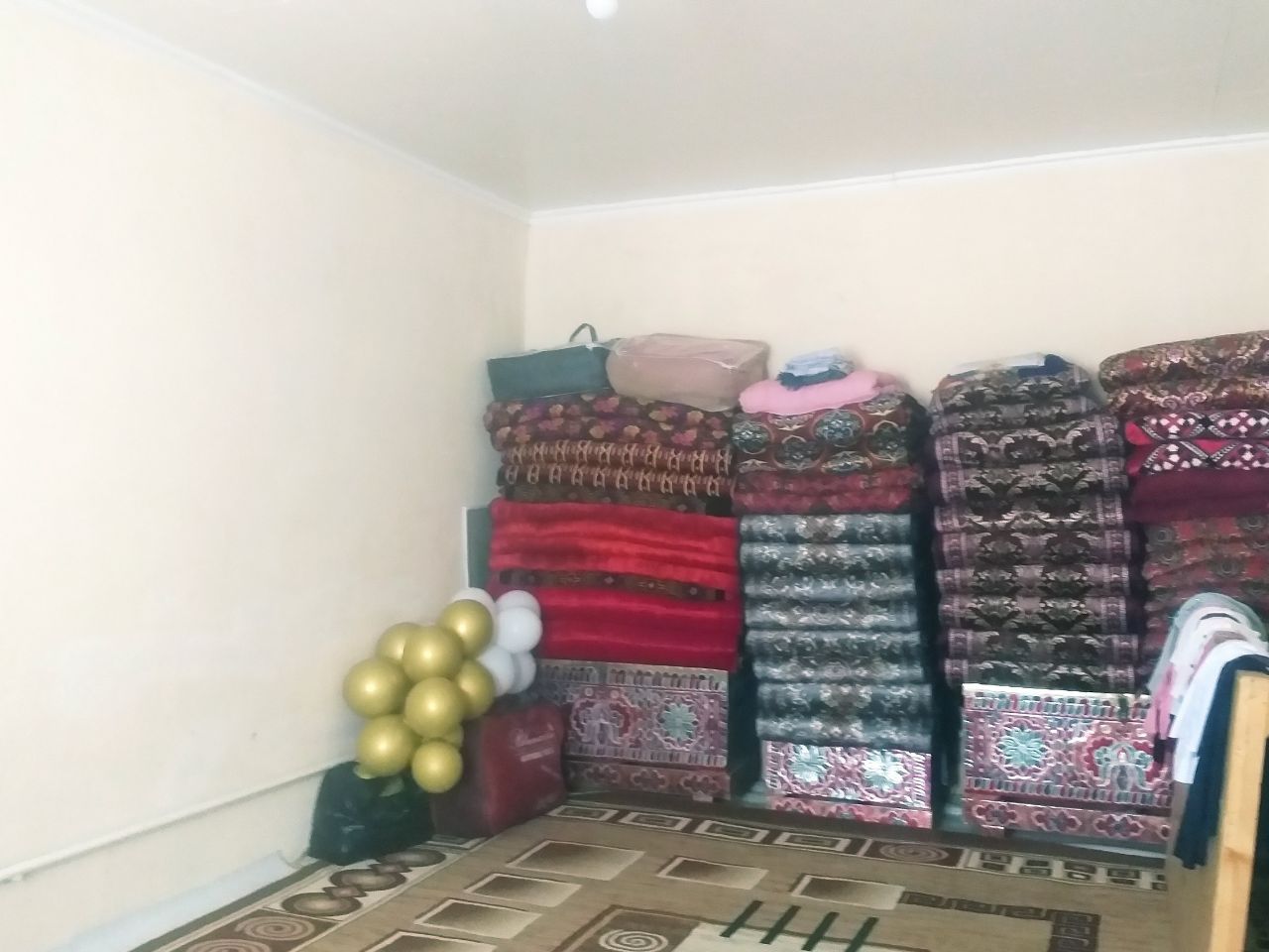 уй сотилади! 6 соток