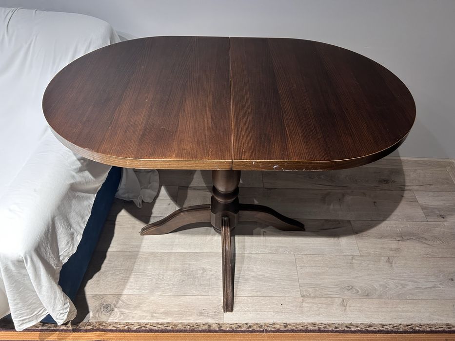 Маса за дневна или хол