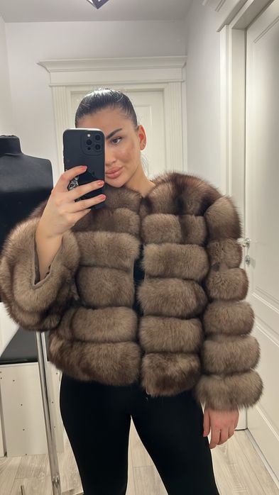 Blana moua 2 in 1 ciocolatie, se face si vesta