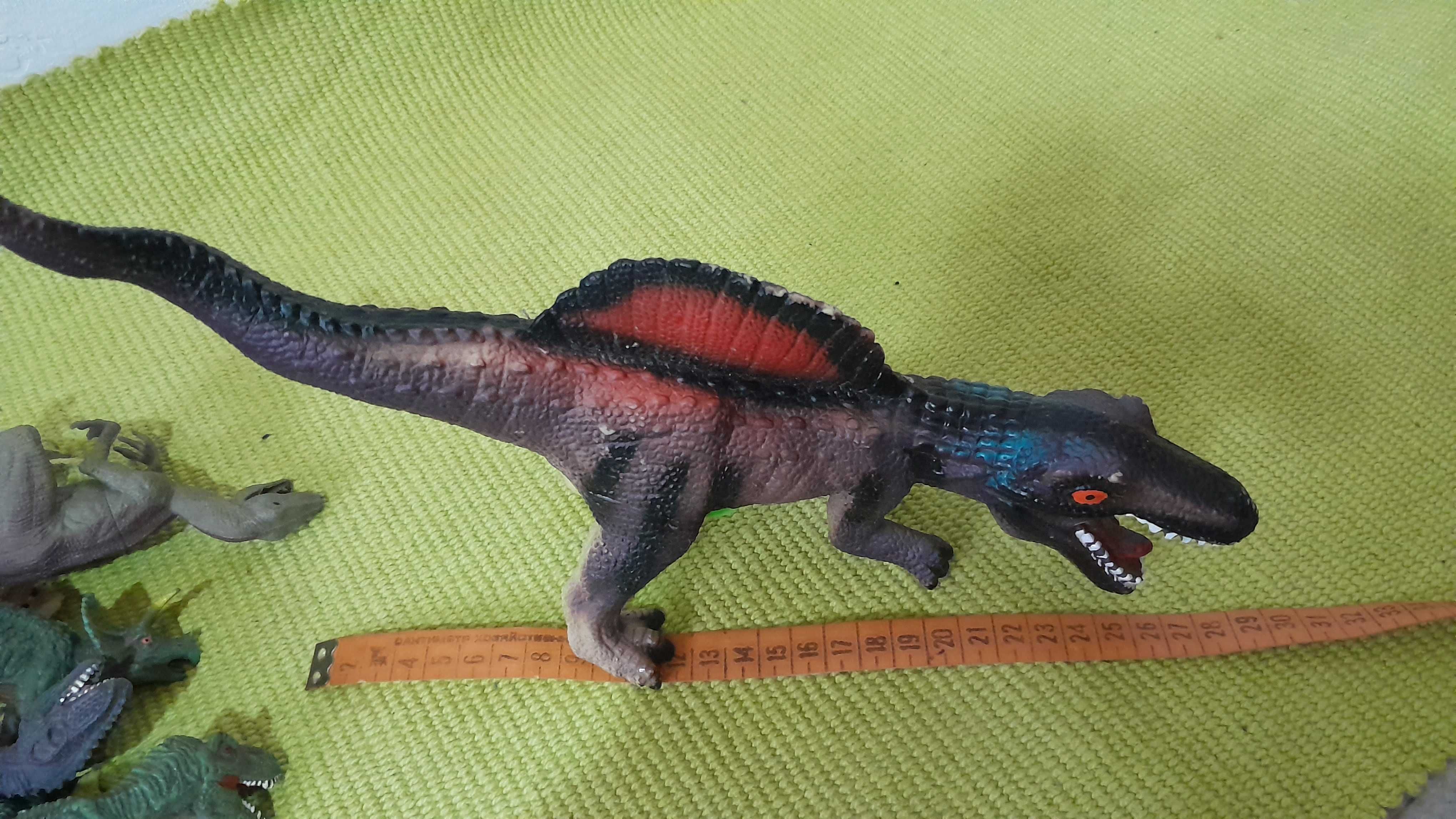 Pachet 8 dinozauri