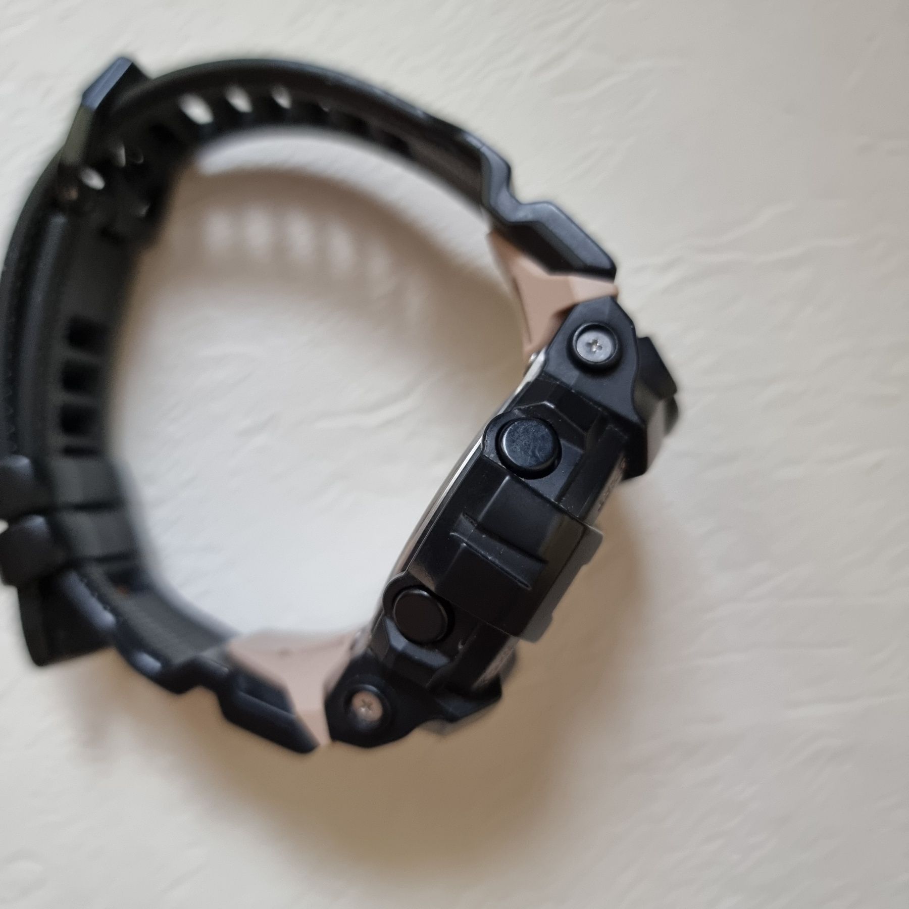 Часовник G-Shock