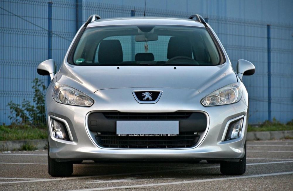 Peugeot 308 1.6HDI, Automat, senzori, navigatie mare, incalzire scaune