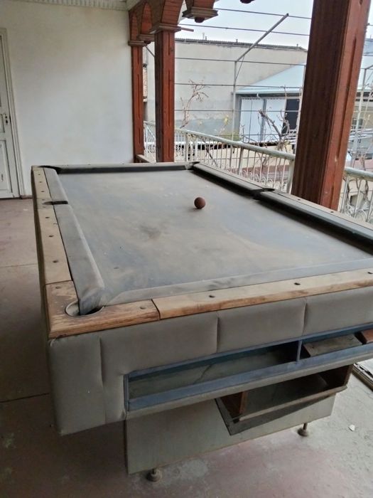 Продаю бильярдный стол б/у