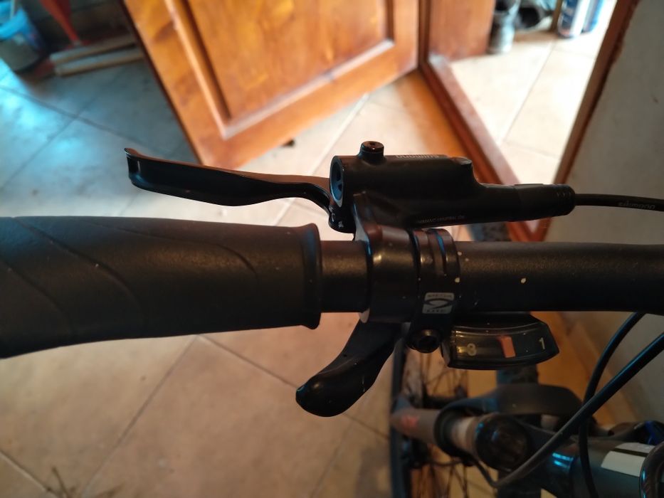 Vând bicicletă Pinacle Cobalt 2