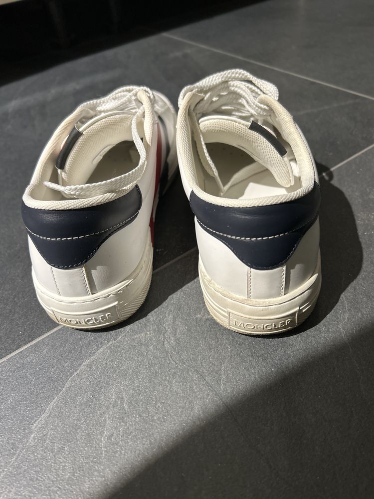 Оригинални обувки Moncler