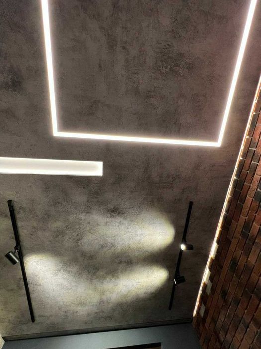 Световой линии на натяжной потолки