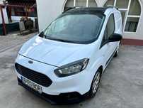 Vând Ford transit courier.